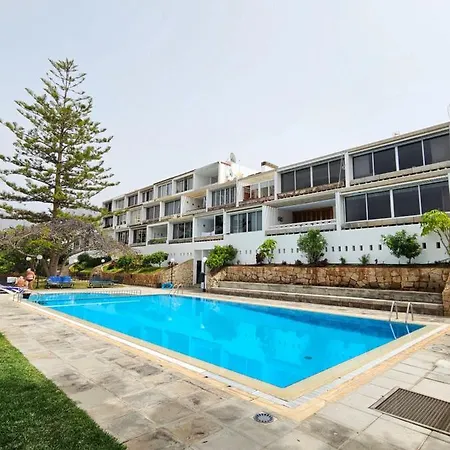 New Holidays & Pool, Aircond, Playa De Americas, Tenerife *