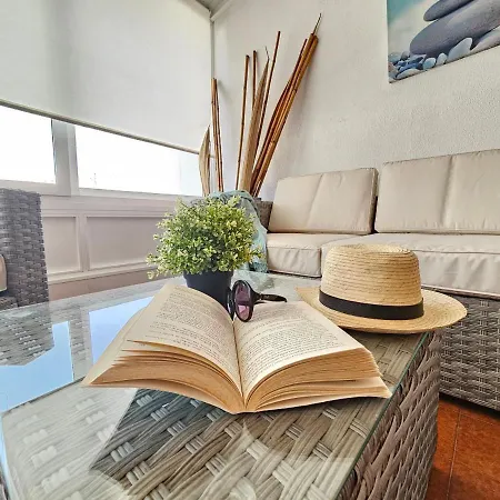 New Holidays & Pool, Aircond, Playa De Americas, Tenerife Apartment