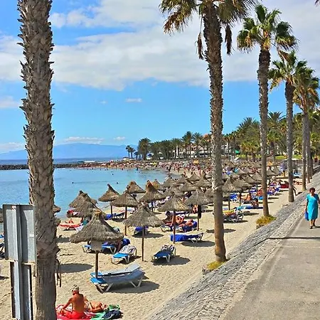 New Holidays & Pool, Aircond, Playa De Americas, Tenerife Apartment *
